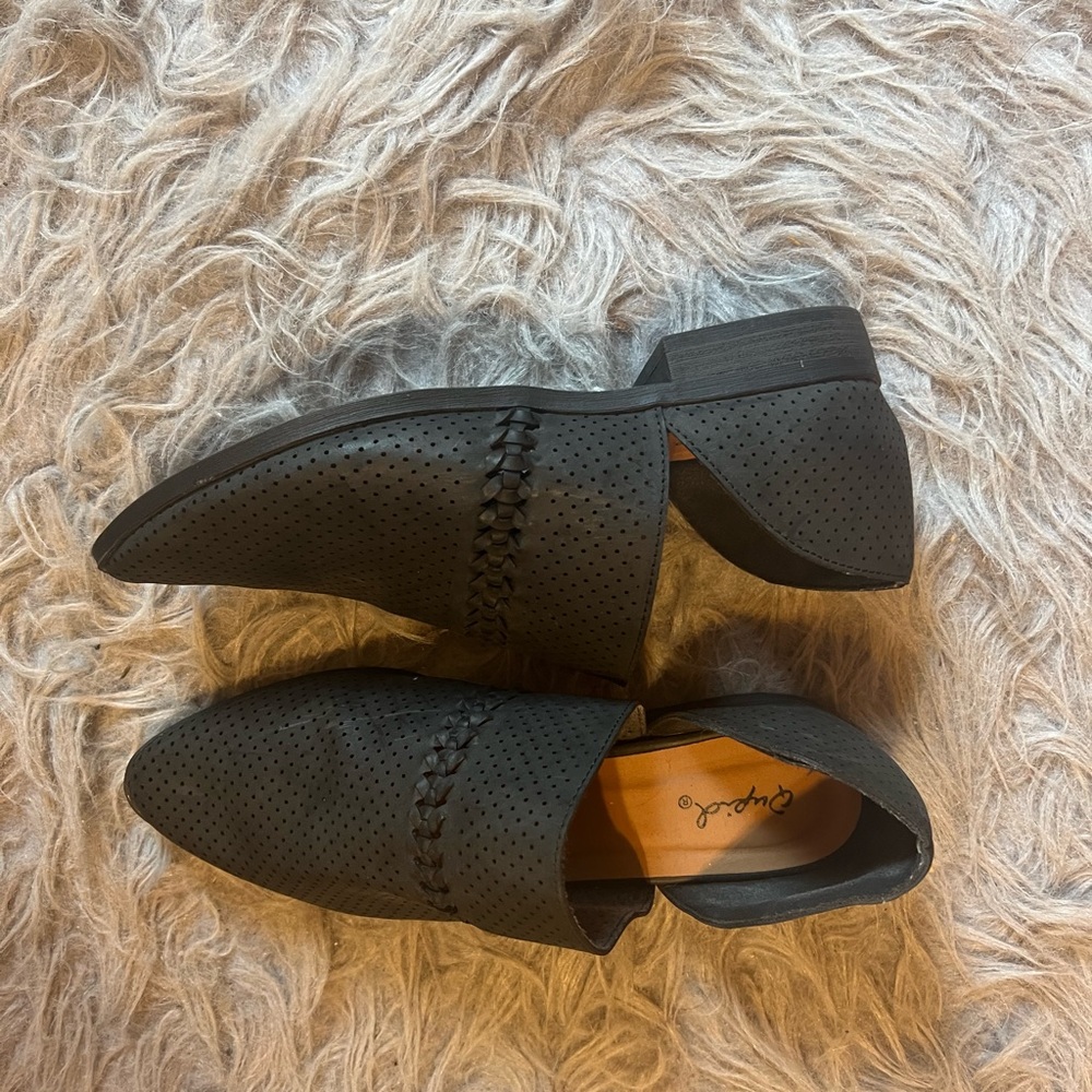 Barely worn